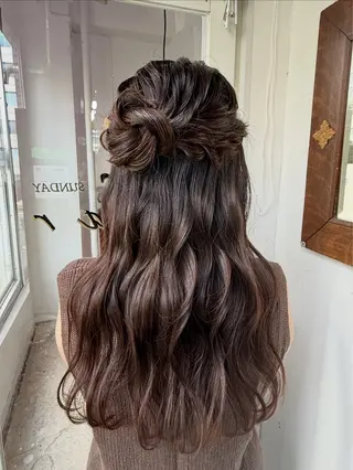 ヘアアレンジ 早野 心春のヘアスタイル