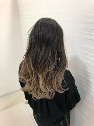 セミロング カラー 得能 雅人のヘアスタイル
