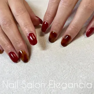 カラー ネイル Elegancia. Hiromiのネイルデザイン