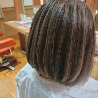 カラー ミディアム 森岡 紗羽のヘアスタイル