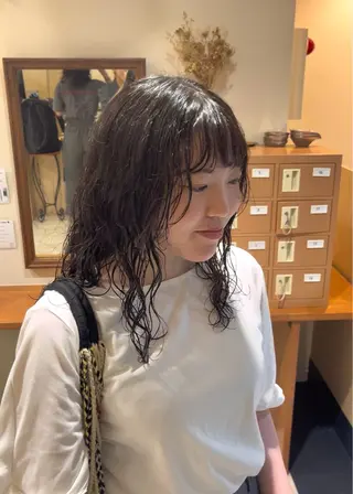 セミロング パーマ 山口 陸のヘアスタイル