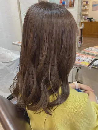 セミロング LeSoleil 大江珠実のヘアスタイル