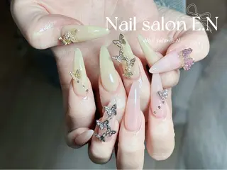 ネイル E.N🦋 長さ出し/持ち込みのネイルデザイン