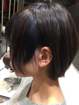ショート カラー yui .のヘアスタイル