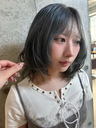 ミディアム ️💜akari💜 ハイトーン/レイヤーのヘアスタイル