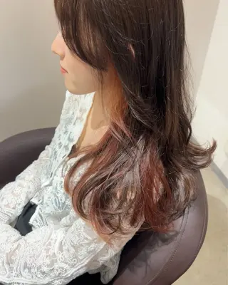 カラー 🎀韓国レイヤー/ 🫧暖色/暗髪カラーのヘアスタイル