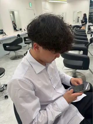 パーマ メンズ 【メンズ特化】 カラー/MIUのヘアスタイル