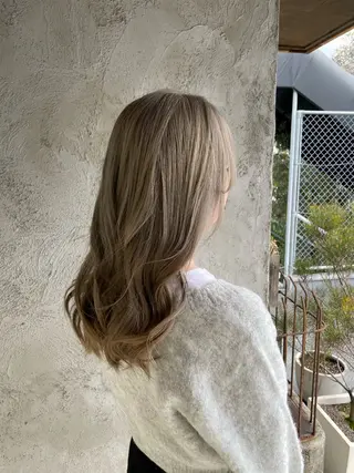 セミロング カラー 西本 綾華のマツエク・マツパデザイン