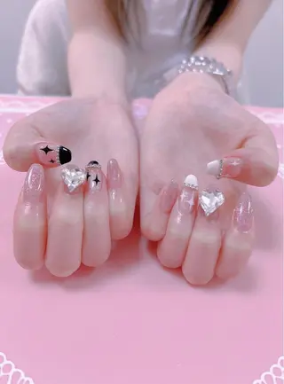 ネイル はぴねす所属・横浜 美夢のネイルデザイン