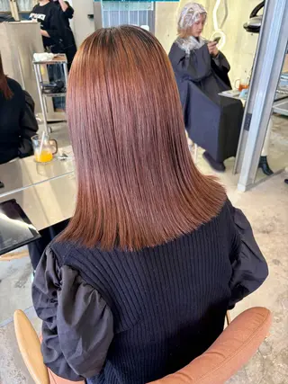 ミディアム LOMARLIE / 𝐂𝐇𝐈𝐊𝐀のヘアスタイル