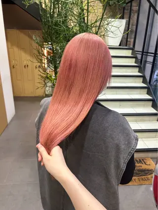 カラー mira🎀 艶感カラーのヘアスタイル