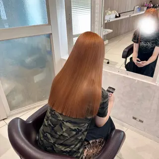 ロング カラー akane🤍 ブリーチ/ベージュのヘアスタイル