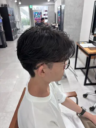 パーマ メンズ フェザーの鬼 🇰🇷yutoのヘアスタイル