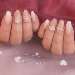 ネイル nailsalon mieuxのネイルデザイン