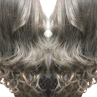 ロング こやま りほのヘアスタイル