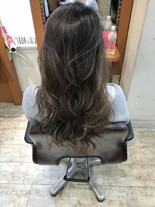 カラー 100%髪質改善特化 TRUNSのヘアスタイル