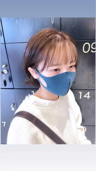 ショート カラー ブリーチ/ハイトーン SERINAのヘアスタイル