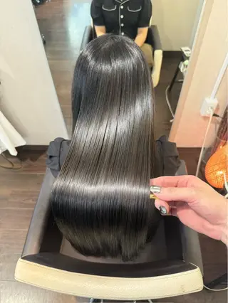 セミロング youres hair 東口店所属・【新宿/髪質改善】 村山瑞恵のヘアスタイル