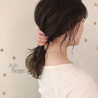 セミロング カラー 市川 千夏のヘアスタイル
