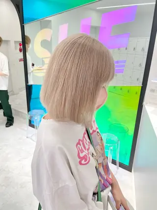 ショート カラー 🤍💕ブリーチカラ ーAyaka💕🤍のヘアスタイル