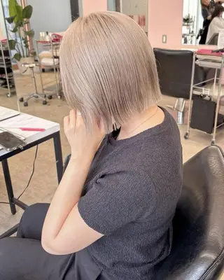 ミディアム 藤井 貴美子のヘアスタイル