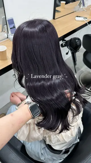 ロング カラー 暗髪🩶ラベンダー/ ブルー/ユウナ🤍のヘアスタイル