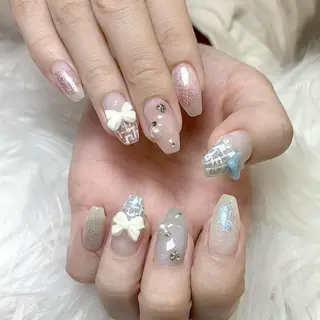 ネイル ヒユ ヒヨリのネイルデザイン