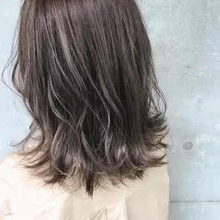 ミディアム ✨ブリーチマスター✨ オクヤマヨウスケのヘアスタイル