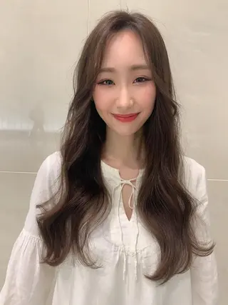 ロング カラー オリーブカラー 特化　　kaiのヘアスタイル