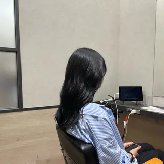 ミディアム カラー 有田裕真 【ブリーチカラー】のヘアスタイル