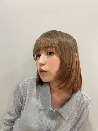 カラー shiomi H辻田 杏梨のヘアスタイル