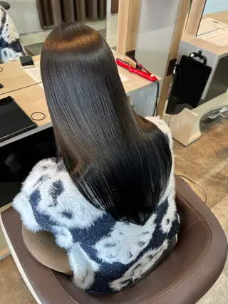 ロング 柴田 綺音のヘアスタイル