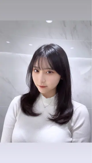 ミディアム 中顔面短縮 顔まわり新田大翔のヘアスタイル