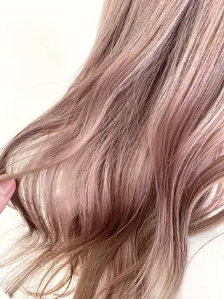 ロング カラー 服部 樹季のヘアスタイル