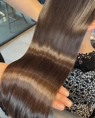 ロング JYO 髪質改善専門家のヘアスタイル
