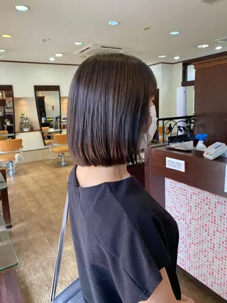 ミディアム カラー サプリームヘア 飯田みち瑠のヘアスタイル