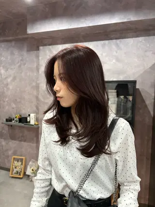 セミロング カラー nameless miichiのヘアスタイル