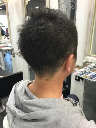 ショート イシイ リョウヘイのヘアスタイル