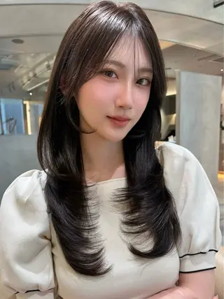 ロング 縮毛矯正・似合わせ タナカ レイヤのヘアスタイル