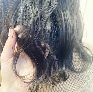 セミロング カラー 滝本 里実のヘアスタイル