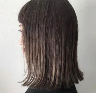 ミディアム 西村 LaniRuhrのヘアスタイル