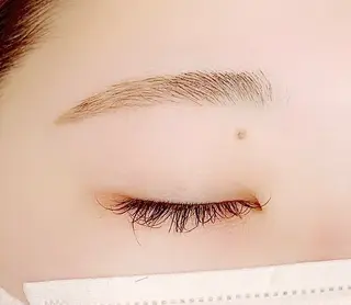 アイブロウ 美眉waxアイブロウ 彼女とまつ毛crimの眉毛・アイブロウイメージ