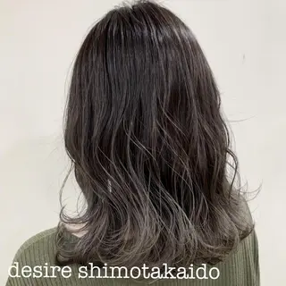 ミディアム カラー 薄田 珠美のヘアスタイル