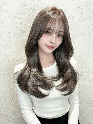 ロング un knownのヘアスタイル