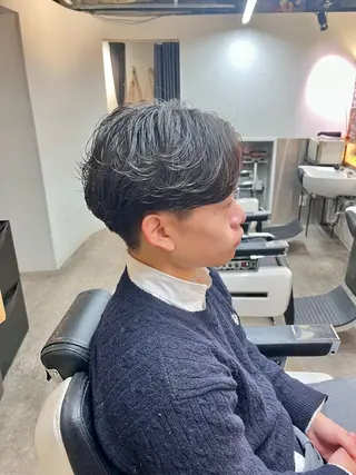 ショート パーマ メンズ 佐々木 優人のヘアスタイル