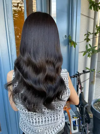 ロング 齋藤 樹里のヘアスタイル
