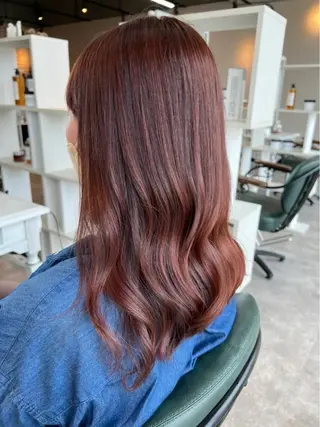 カラー TERUYA shionのヘアスタイル