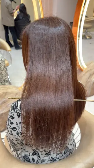 セミロング カラー 縮毛矯正✨🫧 レイヤー川村利幸のヘアスタイル