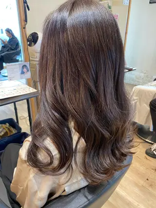 カラー 早川 真幸のヘアスタイル