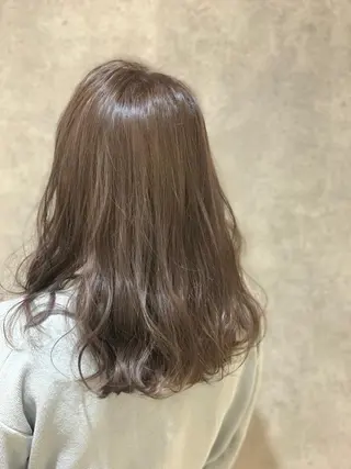 ミディアム ショート／透明感 カラー加治竜汰💡のヘアスタイル